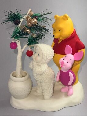 Department 56 Yellow Pooh and Pink Piglet Holiday Figurine Snowbabies